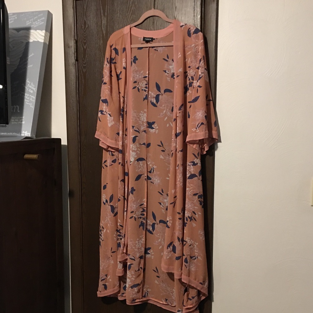 Torrid Floral Kimono, Salmon, Blue and White, 1/2